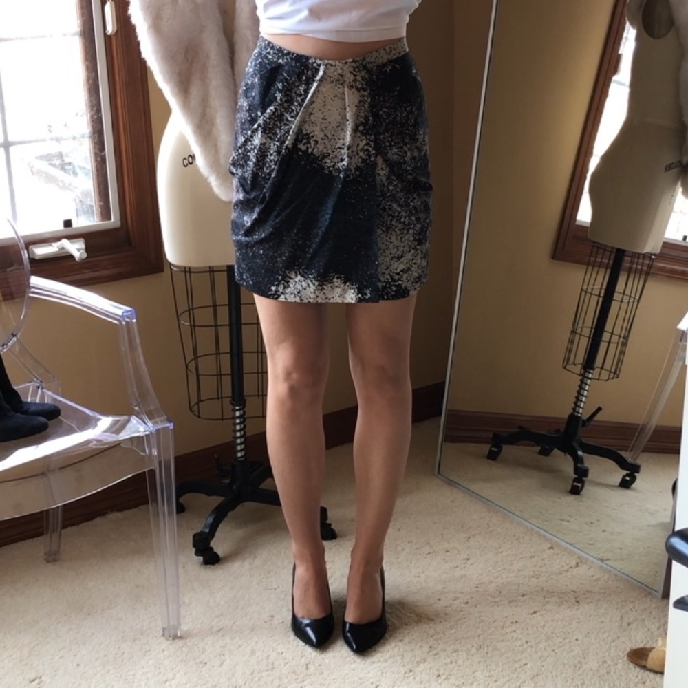 Halston heritage size 6 skirt